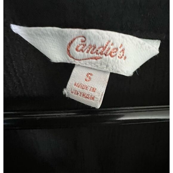 Candies Black Cropped Long Sleeve Button Up Flowy Blouse - Picture 2 of 4